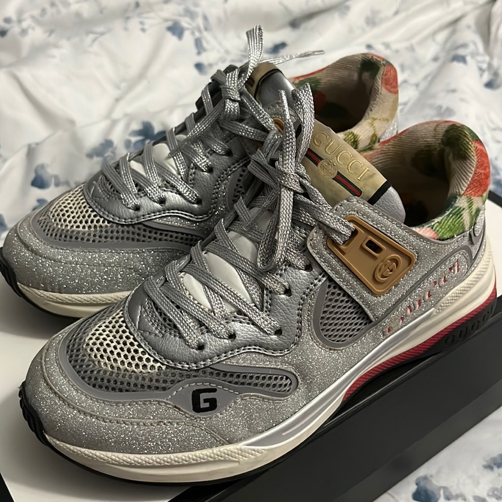 Gucci shoes